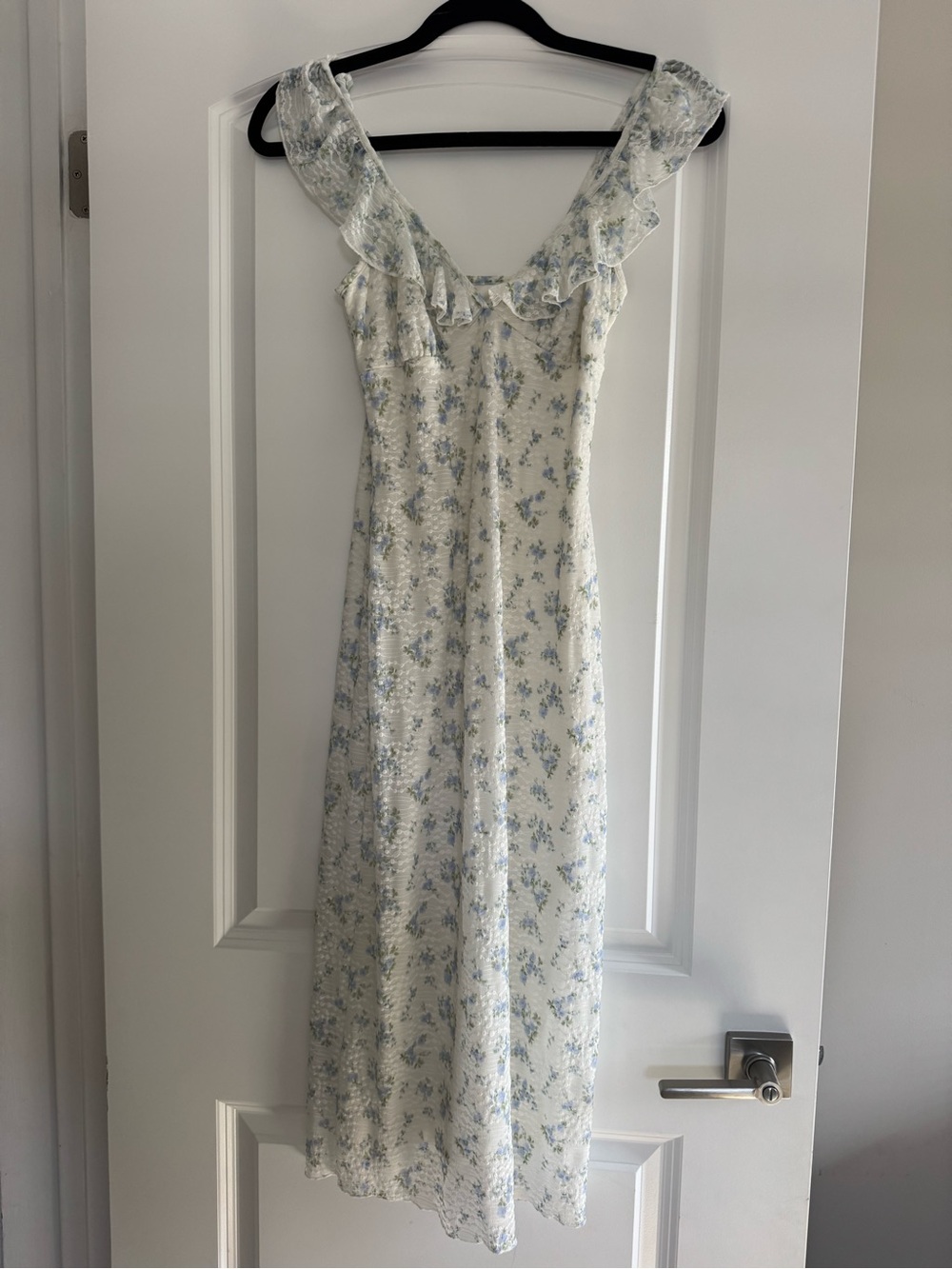 Wild Fable Cream Floral Ruffle Sleeve Midi A-Line Dress